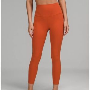 Lululemon NWOT 🍑Wunder Train High-Rise Tight 25" 🧡